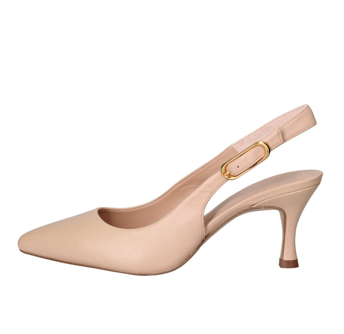 UNISA DECOLLETE' Donna LANZ NUDE